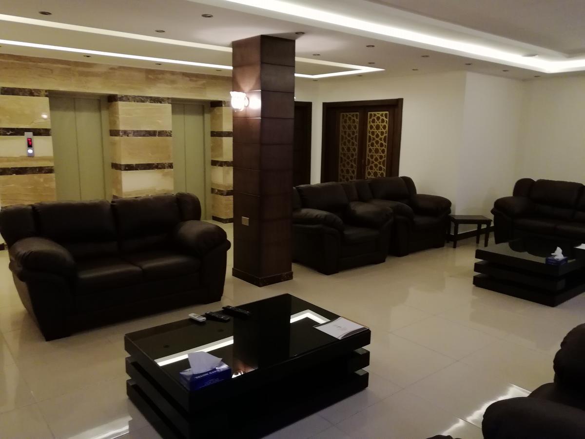 Seven Days Hotel