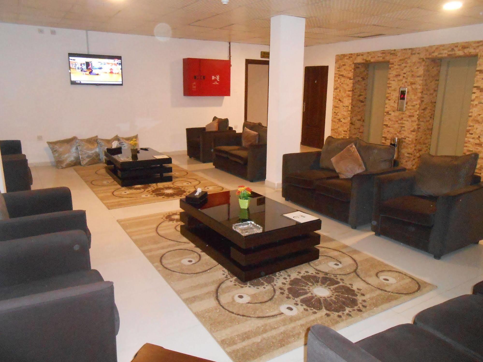 Hotel Seven Days 4*