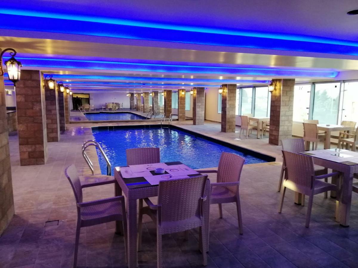 سفن دايز 4*